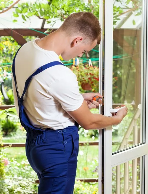 Davidson 8 Adjusting Window Operation