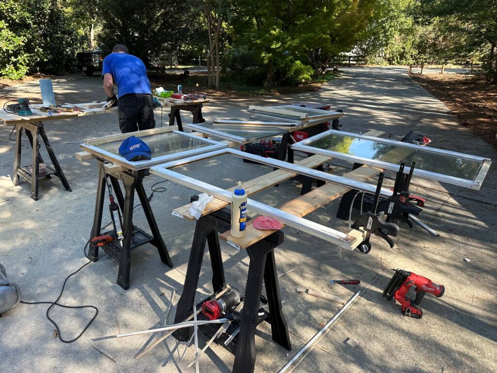 mobile window repairing at the front yard